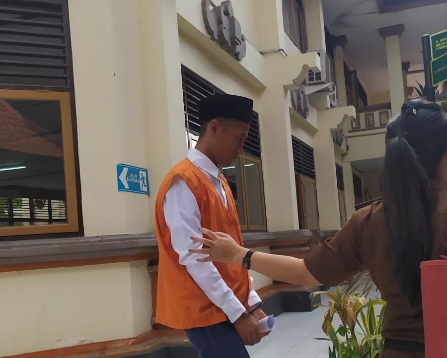 podiumnews.com-Cabuli ABG Saat Tidur, Kuli Bangunan ini Dihukum 5 Tahun Penjara