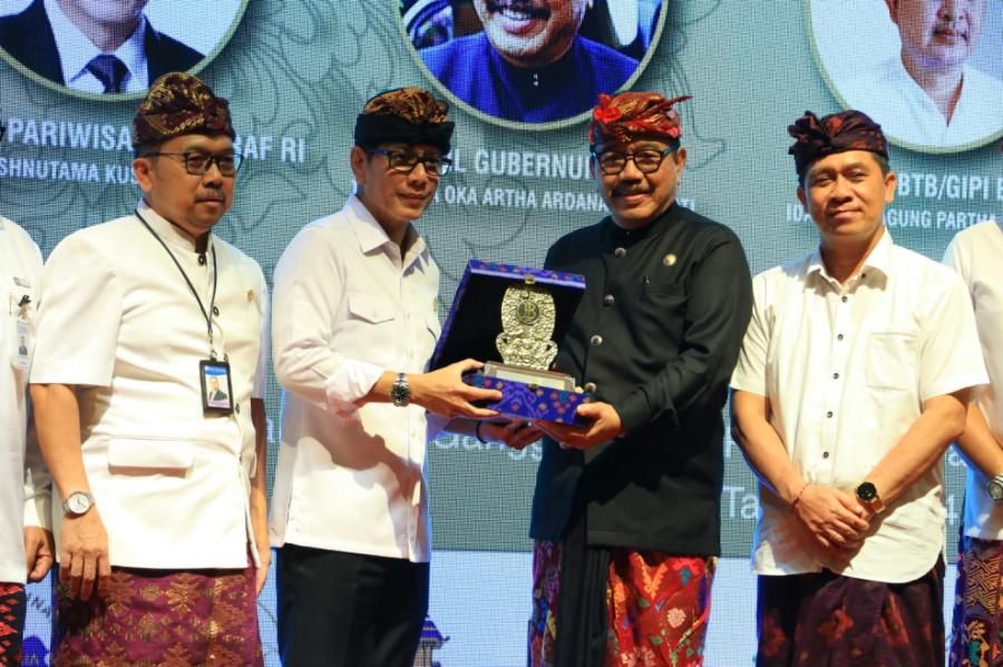 podiumnews.com-Bali Siapkan Strategi Galakan Pariwisata Dampak Corona
