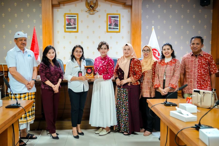 podiumnews.com-Dekranasda Badung Terima Studi Tiru Dekranasda Kota Semarang