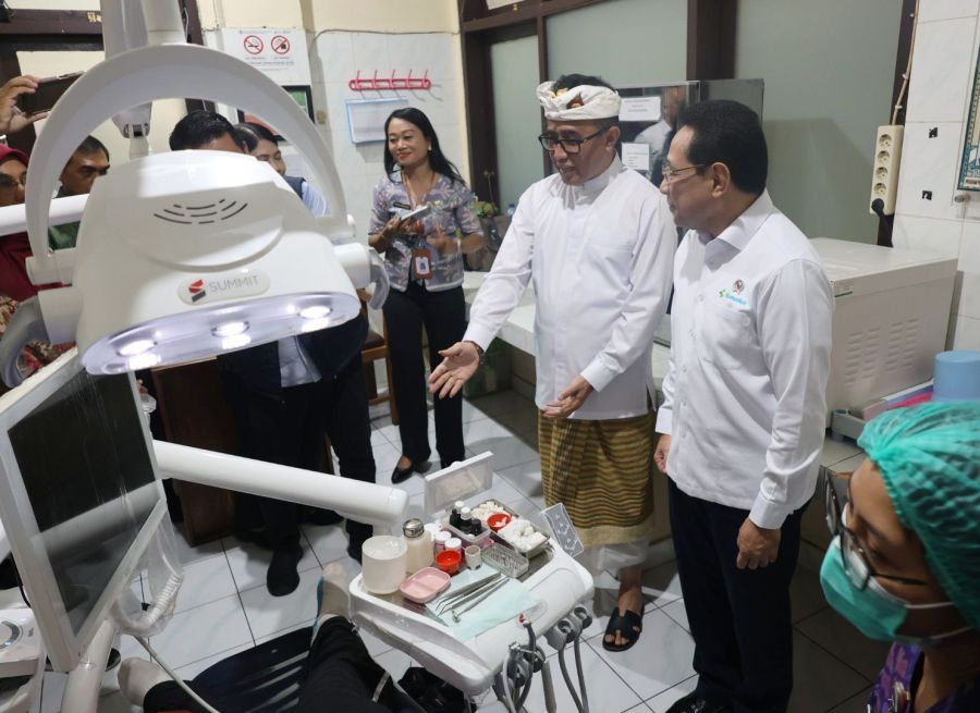 podiumnews.com-Di Depan Walikota Denpasar, Wamenkes Puji Pelayanan Pustu Dauh Puri