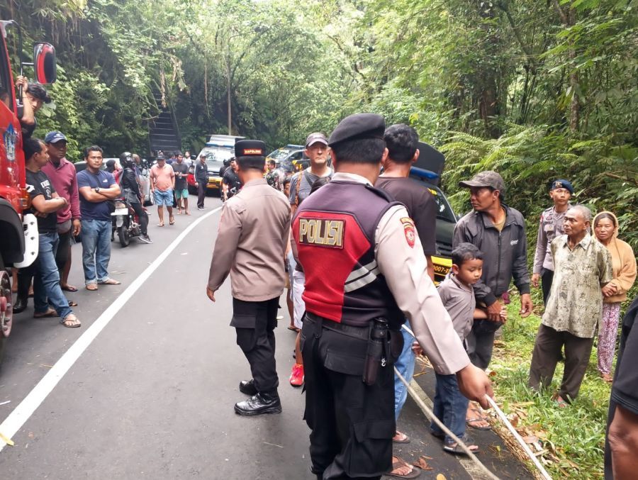 podiumnews.com-Diduga Di-bully, Siswi SMP Nekat Melompat di Tukad Ngongkong