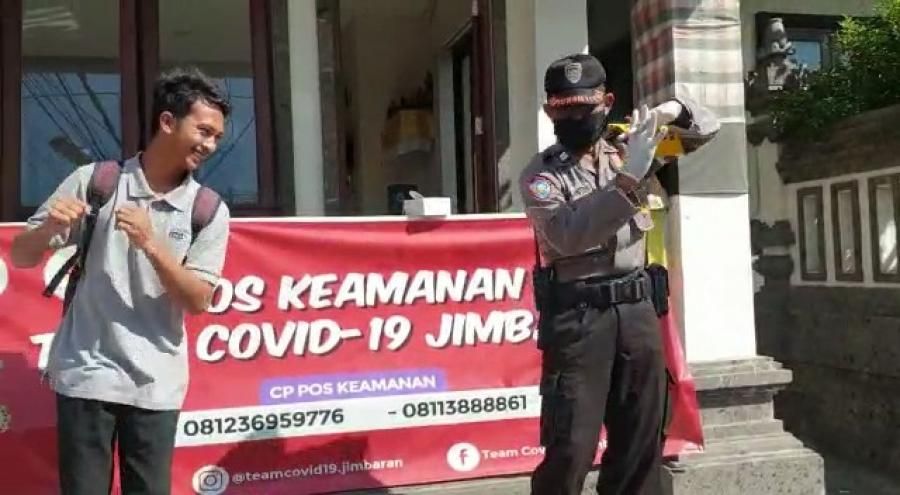 podiumnews.com-Tegur Pelanggar Sambil Joget, Babin Jimbaran Ditelepon Kapolri