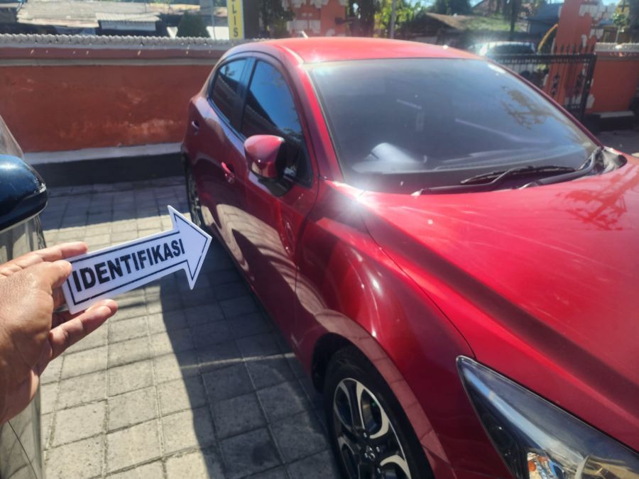 Polisi melakukan olah TKP kasus begal di Jalan Tukad Barito Timur, Panjer, Denpasar Selatan, Denpasar, Bali. (foto/hes)