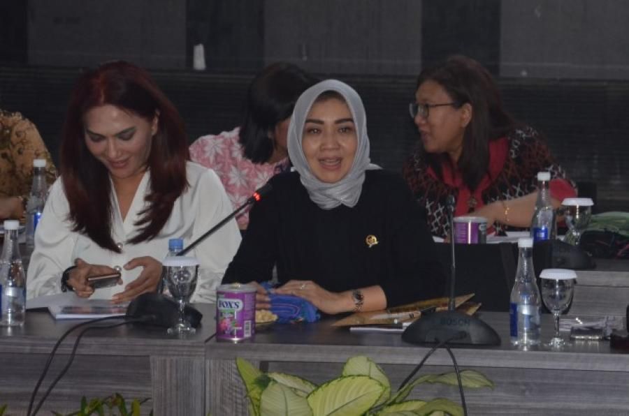 podiumnews.com-DPR Sebut Kemiskinan Jadi Sumber Kasus Perdagangan Orang