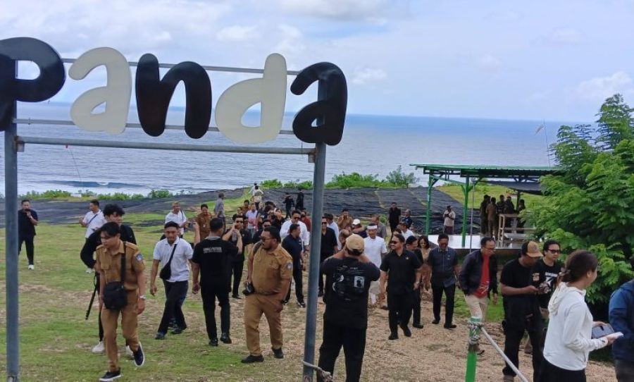 Sidak Komisi Gabungan DPRD Badung di wilayah Kuta Selatan.