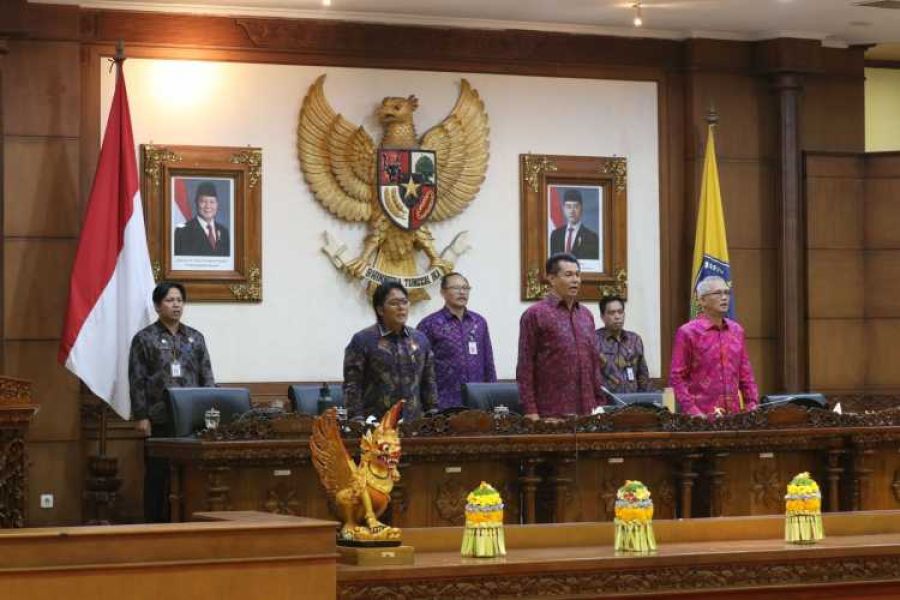podiumnews.com-DPRD Bali Bahas Perubahan Perda Pungutan Wisatawan Asing