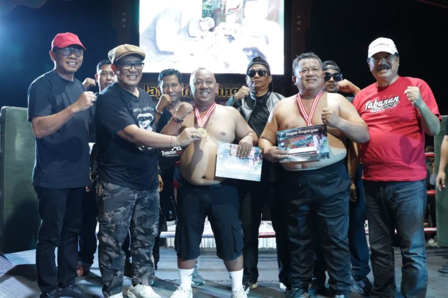 podiumnews.com-Dua Pejabat Tabanan Turun Ring di Singasana Boxing