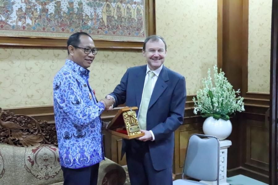 Bangun Kerjasama Peningkatan Pelayanan, Suiasa Terima Kunjungan Dubes Inggris