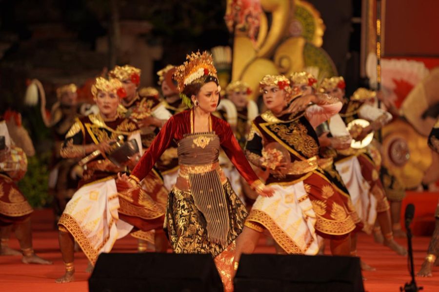 podiumnews.com-Duta Badung Angkat Ritual Sanghyang Jaran di Lomba Baleganjur PKB