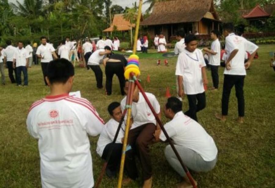 podiumnews.com-Bupati Anas Harap Anak Muda Tumbuh Sebagai Generasi Tak Saling Membenci