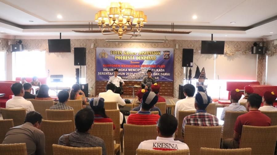 Jelang Pilkada, Polres Denpasar Gelar FGD Bersama Mahasiswa dan KPU