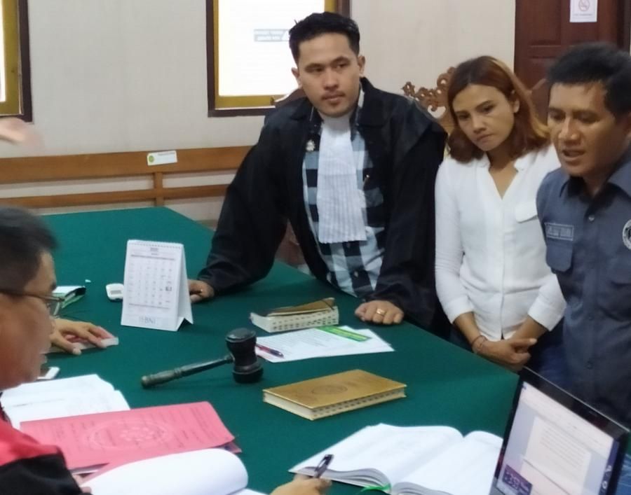 podiumnews.com-Beli Sabu-sabu, Wanita Penjaga Toko ini Dibui 2 Tahun