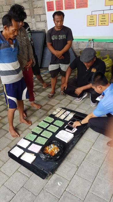 Polda Bali Grebek Gudang Gas Oplosan di Gianyar
