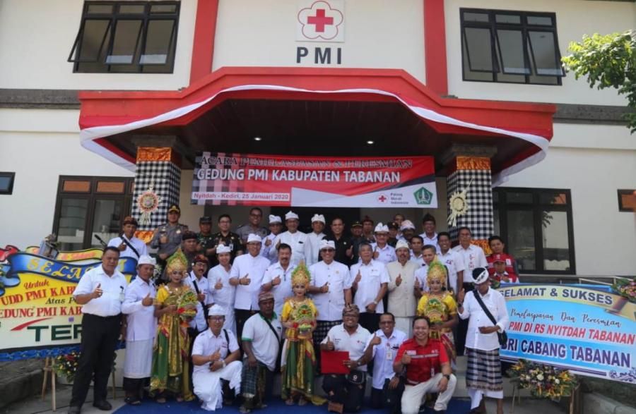 podiumnews.com-Wabup Sanjaya Resmikan Gedung Baru PMI Tabanan