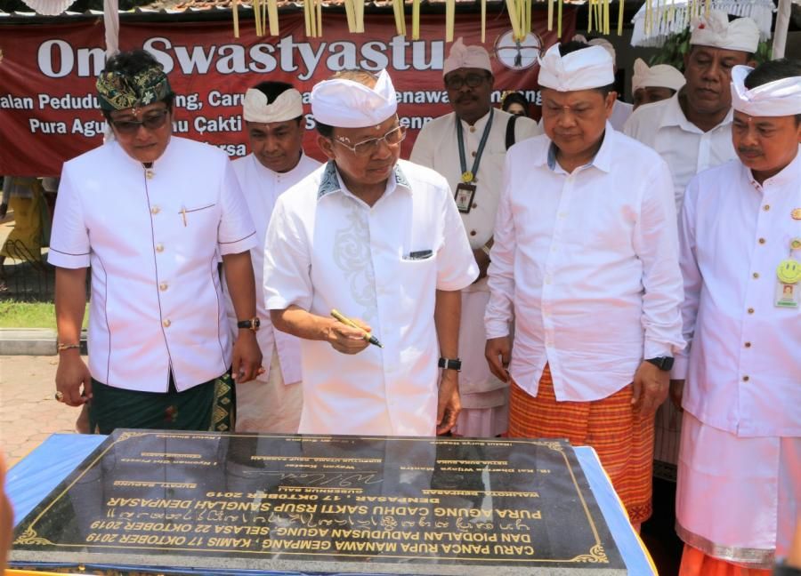 Gubernur Koster Siapkan Kebijakan Standarisasi Kualitas Pelayanan Kesehatan