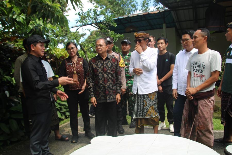 podiumnews.com-Gubernur Bali Dampingi Menteri Tinjau TPS3R, Minta Siapkan Teba Modern