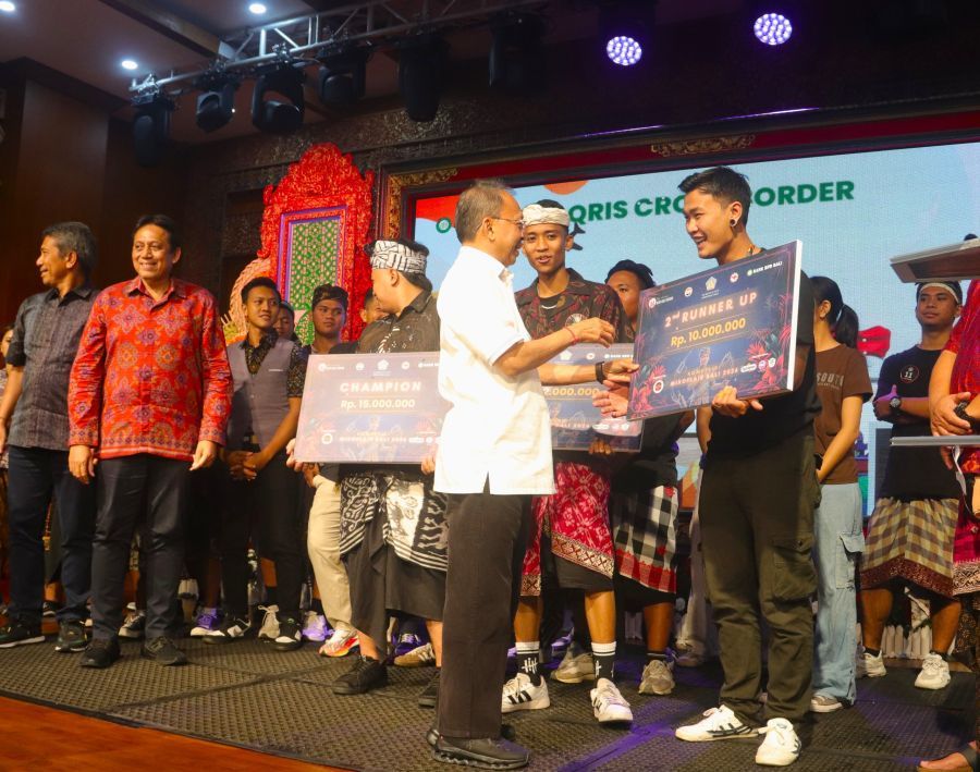podiumnews.com-Gubernur Bali Dorong Kreativitas Anak Muda Melalui Kompetisi Mixology & Flair Bartender