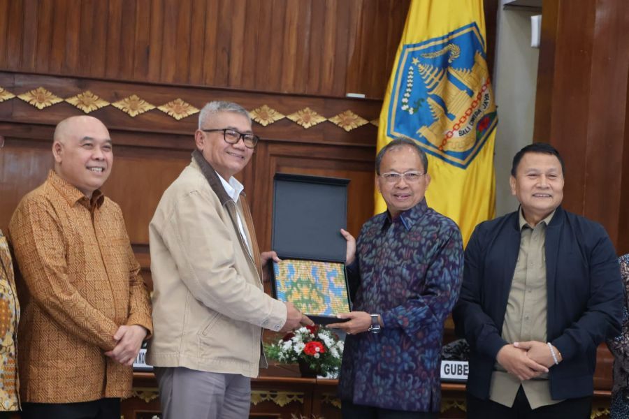Komisi II DPR RI melakukan kunjungan kerja (Kunker) terkait Pengawasan terhadap Permasalahan Aset Pemerintah Daerah/Barang Milik Daerah (BMD) dan Aset BUMD, di Gedung Wiswa Sabha Utama, Kantor Gubernur Bali, Denpasar, Bali, Rabu (2/9/2026). (foto/sukadana)