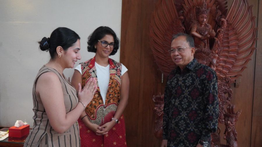 Gubernur Bali, Wayan Koster mengajak Airbnb sebagai platform pasar digital global yang menghubungkan akomodasi villa hingga jasa pariwisata kepada wisatawan di Bali untuk menaati peraturan di Pemerintah Provinsi Bali. (Foto/sukadana)