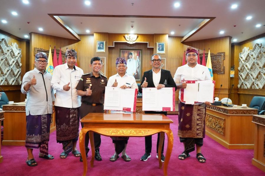 podiumnews.com-Gubernur Bali-PT BDL Teken Perjanjian Pemanfaatan Tanah Lot S5 Nusa Dua