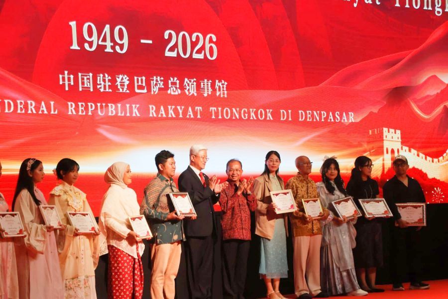 podiumnews.com-Gubernur Bali Ucapkan Selamat HUT Republik Rakyat Tiongkok