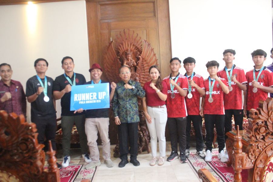 podiumnews.com-Gubernur Koster Apresiasi Bali United U15 Runner-up Piala Soeratin, Siapkan Rp100 Juta