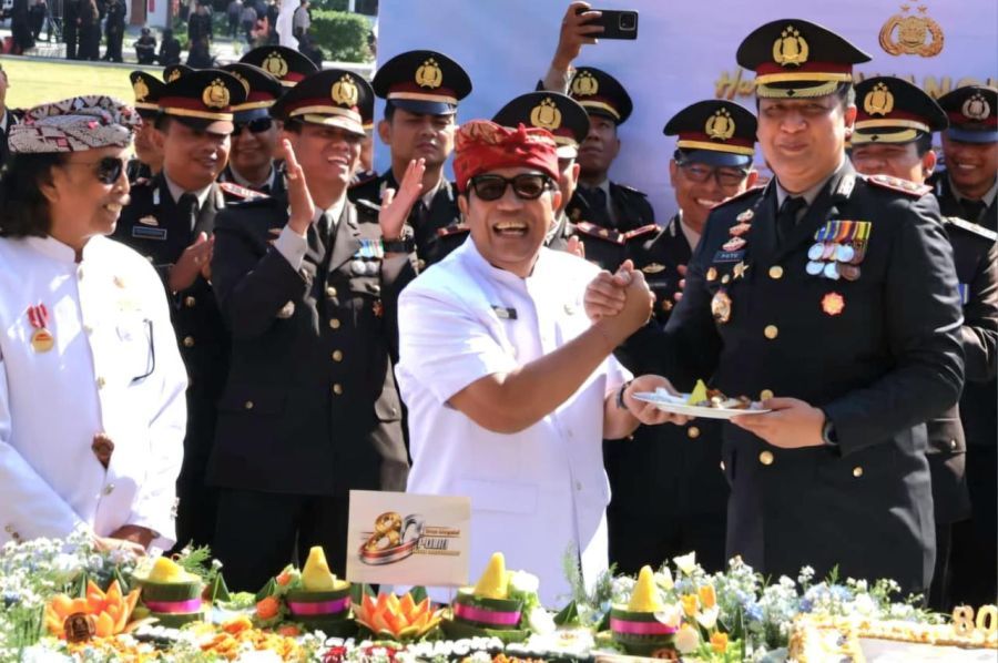 podiumnews.com-Hari Bhayangkara, Bupati Tabanan Tegaskan Perkuat Sinergi dengan Polri