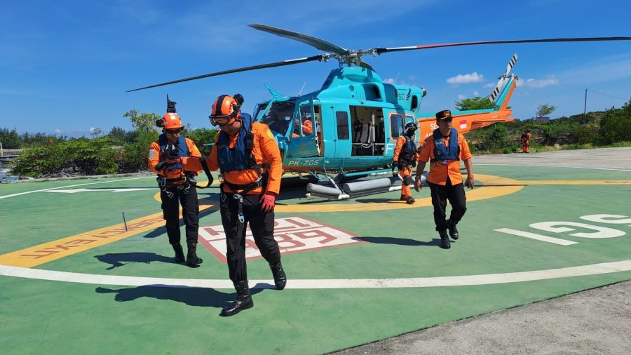 podiumnews.com-Helikopter Dikerahkan Cari Dua Korban Hilang di Pantai Green Bowl