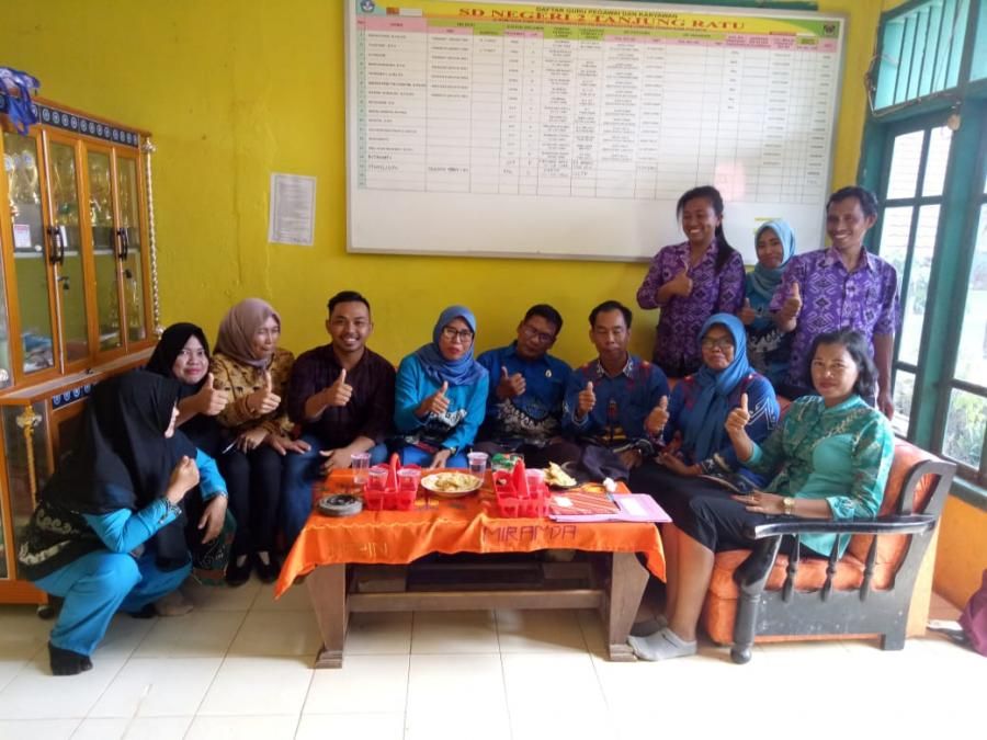 podiumnews.com-Pimpin Komite Sekolah, Hendra: Tingkatkan Sinergi Membangun SD N 2 Tanjung Ratu