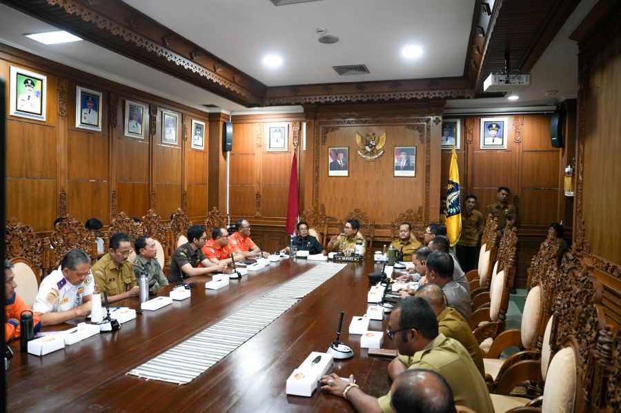 podiumnews.com-Jelang Pengamanan Nataru, Bupati Badung Pimpin Rakor Lintas Sektoral