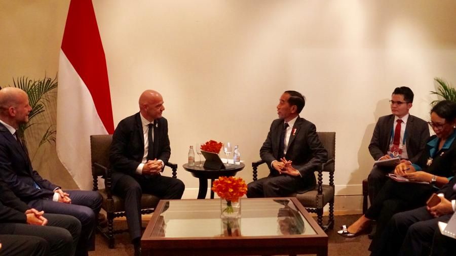 podiumnews.com-Bertemu Jokowi, Presiden FIFA Ingin Piala Dunia U-20 di Indonesia Menjadi Yang Terbaik