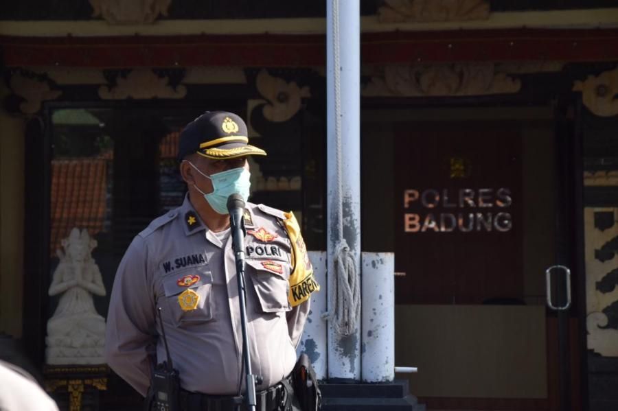 podiumnews.com-Polres Badung Data Buruh PHK Berencana Pulang ke Daerah Asal