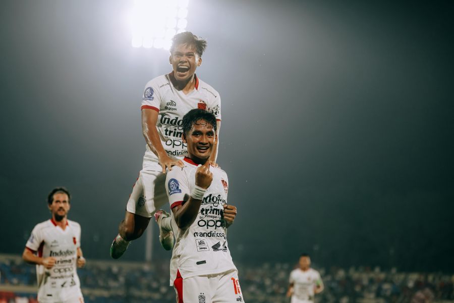 podiumnews.com-Kadek Agung dan Jordy Bruijn Bawa Bali United Menang Atas Persijap
