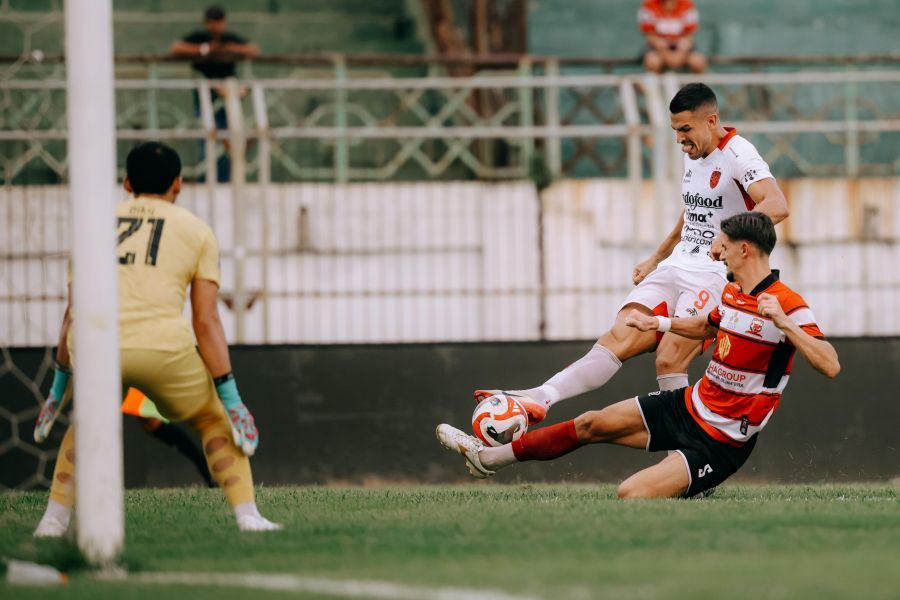 Bali United harus menerima kekalahan yang terjadi pada pekan ke-31 BRI Super League 2025/26 di Gelora Bangkalan, Madura, Jawa Timur, Selasa (5/5/2026) sore. (baliutd)