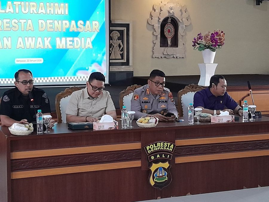 podiumnews.com-Kapolresta Denpasar Bertemu Media, Sinergi Bangun Keterbukaan Informasi