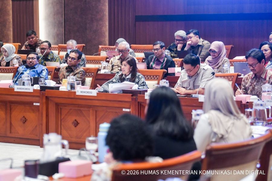 Menkomdigi Meutya Hafid dalam Rapat Kerja bersama Komisi I DPR RI, di Gedung Nusantara II DPR RI, Komplek Parlemen, Senayan, Jakarta Pusat, Senin (26/1/2026). (Foto/Komdigi/Pey HS)