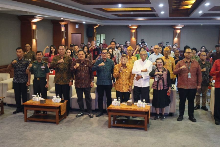 Sekda Denpasar, I Gusti Ngurah Eddy Mulya hadiri sekaligus membuka Seminar Mengenal Sosok dan Perjuangan Kapten Anumerta Ida Bagus Putu Japa dan Peluncuran Buku Biografi di Gedung Graha Sewaka Dharma, Denpasar,  Bali, Selasa (27/10/2026) pagi. (foto/sukadana)