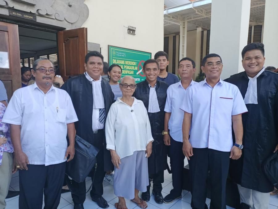 podiumnews.com-4 Terdakwa Kasus Memberi Keterangan Palsu Dibebaskan