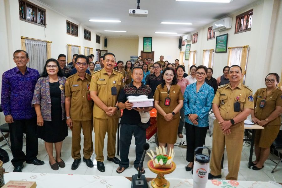 podiumnews.com-Ketua Dekranasda Badung Buka Pelatihan Pengemasan Produk Industri Pangan