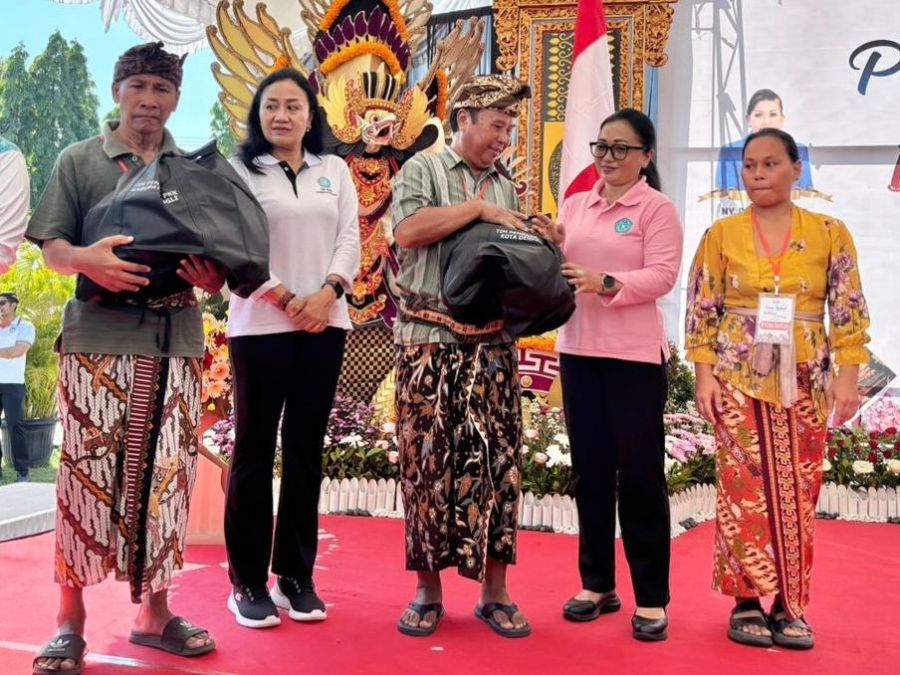 podiumnews.com-Ketua PKK Denpasar Hadiri Pasar Rakyat PKK Bali di Buleleng