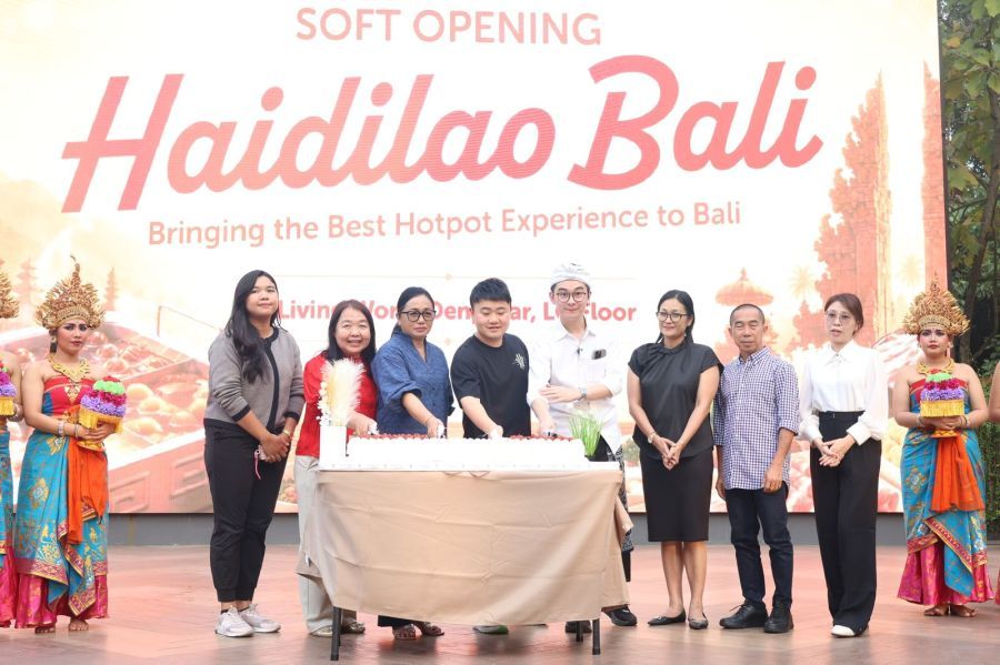 Ketua Tim Penggerak PKK Kota Denpasar, Ny. Sagung Antari Jaya Negara, menghadiri Soft Opening Haidilao Bali yang berlokasi di Mall Living World Denpasar, LG Floor, Denpasar, Bali, Senin (31/8/2026). (foto/sukadana)
