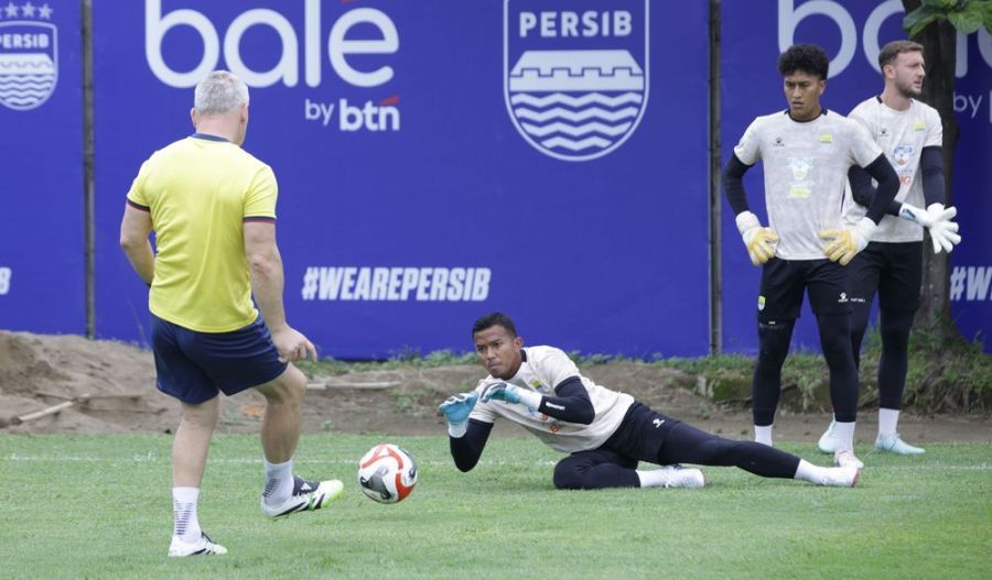 podiumnews.com-Kiper Persib Teja Bilang Siap Lawan PSBS Biak