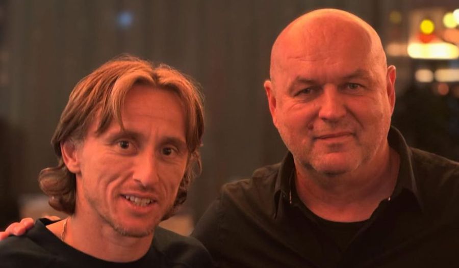 podiumnews.com-Kisah Pelatih Persib Bertemu Luka Modric, Mau Direkrut?