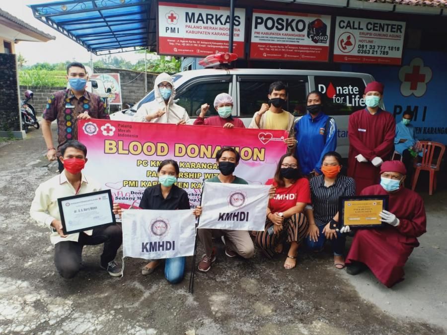 podiumnews.com-KMHDI Karangasem Gelar Donor Darah Saat Pandemi