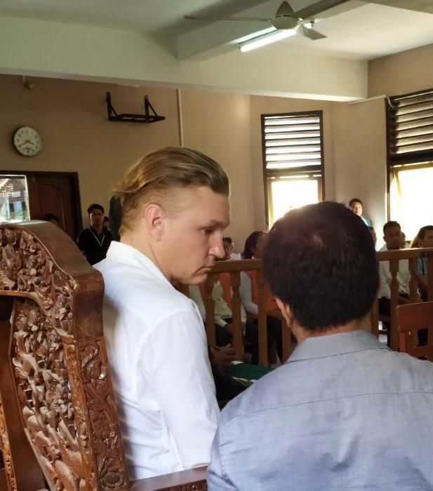 podiumnews.com-Konsumsi Kokain, Duo Pekerja Asing di Bali Dituntut Ringan