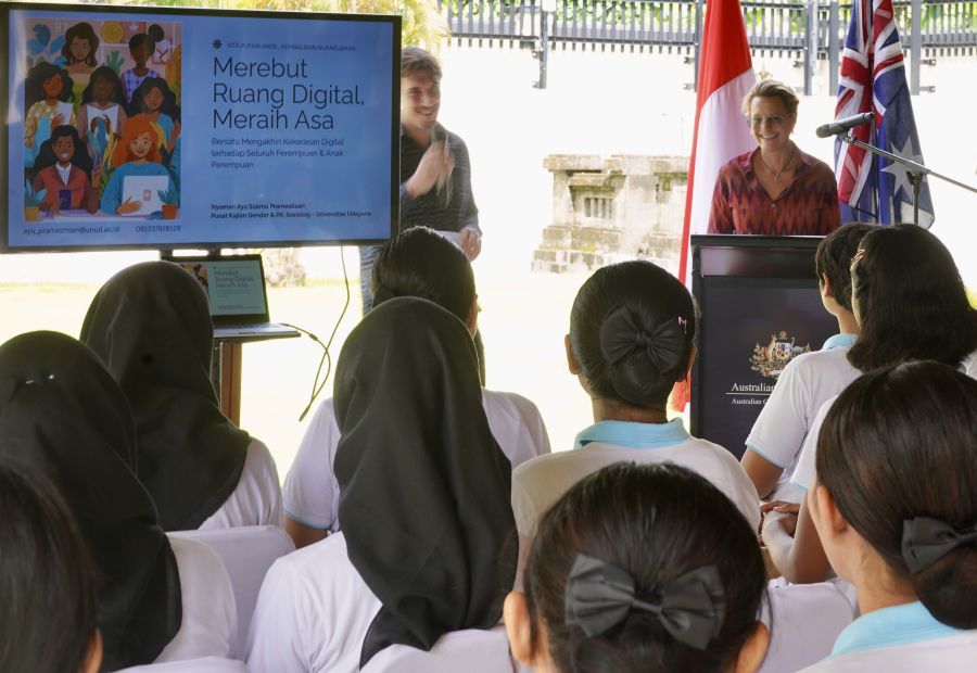 podiumnews.com-Konjen Australia Bali Dukung Perempuan Indonesia Aman di Ruang Digital