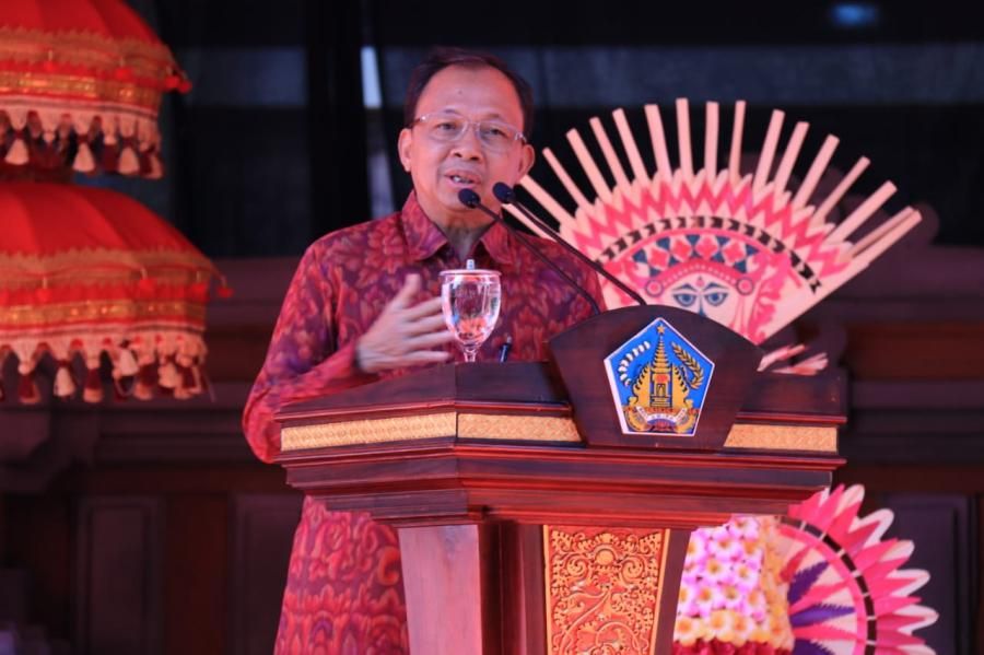 podiumnews.com-Resmi, Gubernur Bali Keluarkan Pergub Lindungi Petani Arak Bali