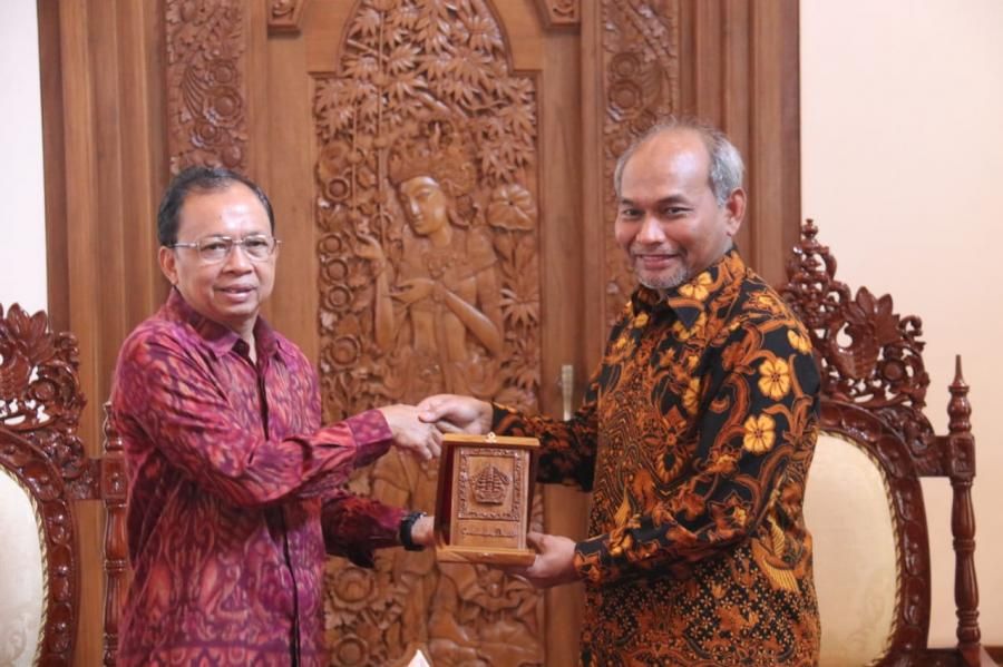 podiumnews.com-Koster Target Kebijakan Tentang Energi Rampung Tahun Ini