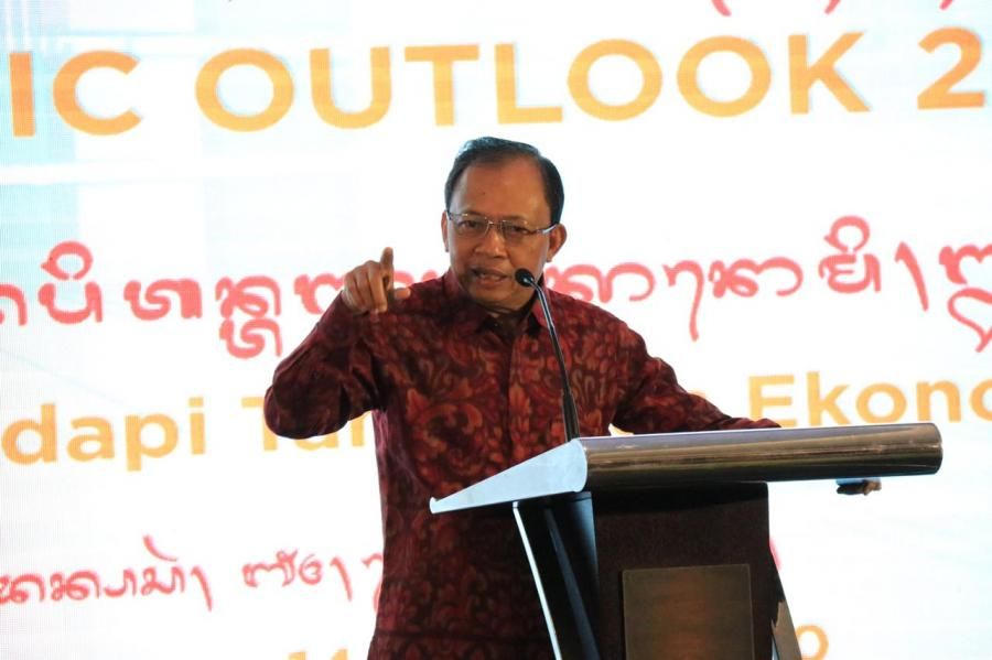 podiumnews.com-Koster: 2020, Lemahnya Pertumbuhan Ekonomi Global Diprediksi Akan Pengaruhi Bali