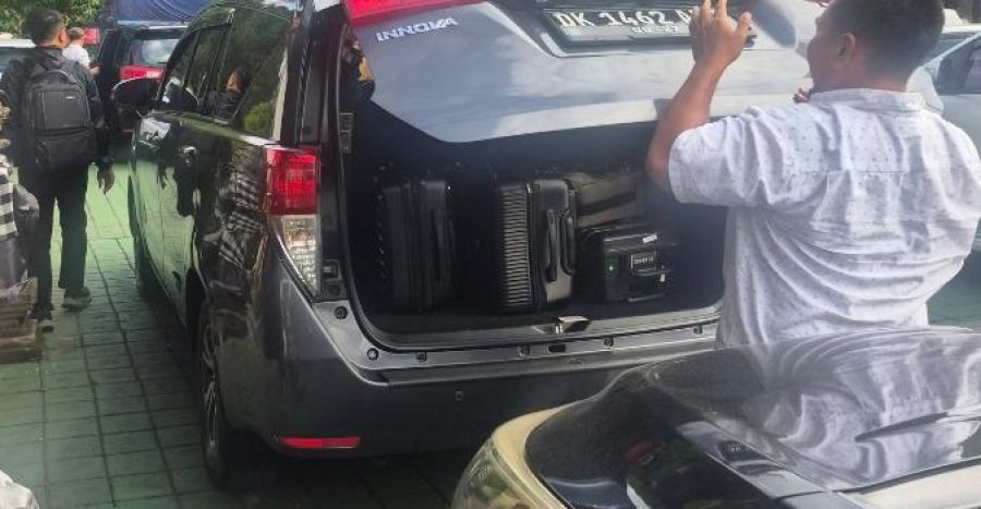 Tim Komisi Pemberantasan Korupsi (KPK) dikabarkan menggeledah Kantor Imigrasi Kelas I TPI Denpasar terkait kasus dugaan korupsi yang melibatkan Silmy Karim, Jumat (19/6/2026). (foto/hes)
